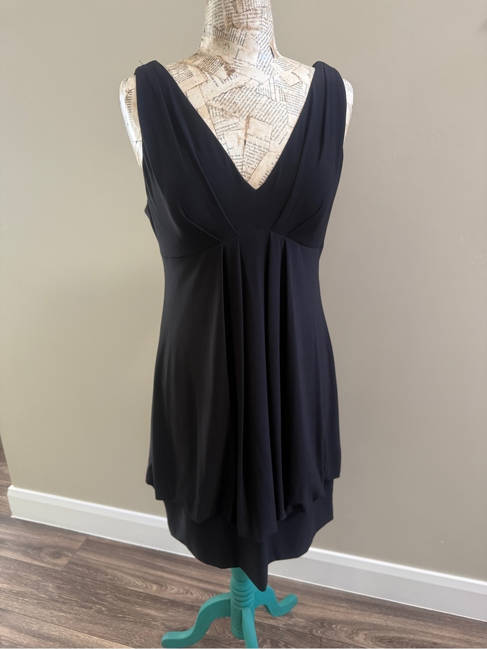 Dress Barn Classic Black V-Neck Sleeveless and Backless Dress
